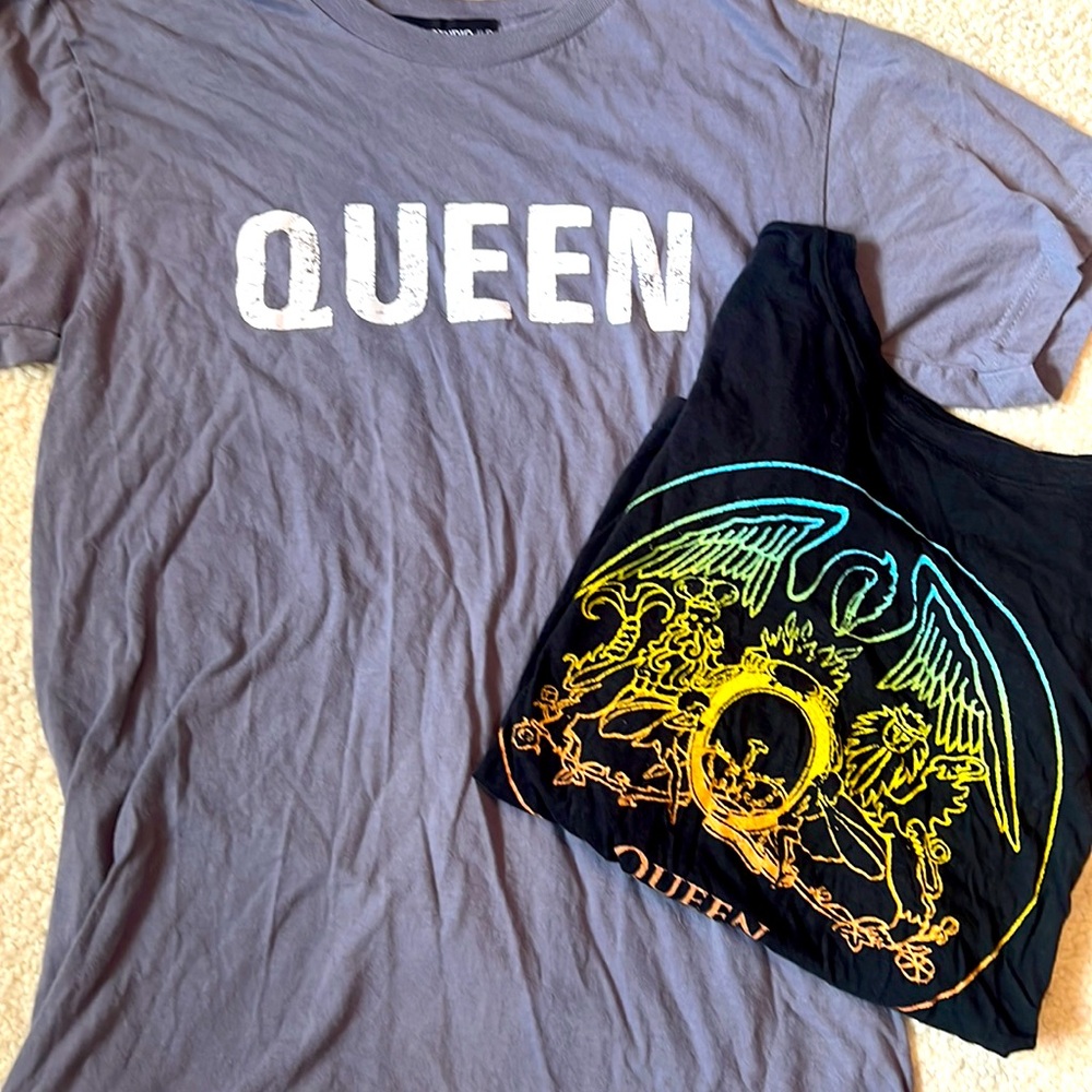 Queen T shirt 2 pack